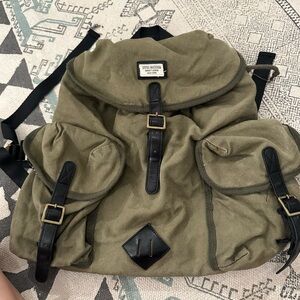 Steve Madden army green back pack purse with black straps